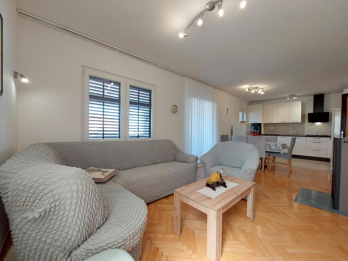 Apartment Neda Punat Extérieur photo